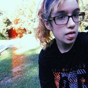 Meet your Posher, Felicity